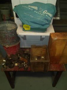 lot 1164 image: Little Giant Electric cleaner, cord has been removed, tools needed for removal. Loc LL Lobby