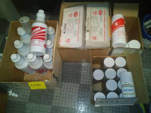 lot 1126 image: Cleaning and Janitorial supplies