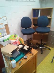 lot 1535 image: Misc. Office furniture and Misc., stools, desk, bookcase and more.