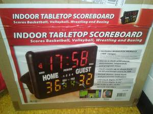 lot 1541 image: Scoreboard  Indoor Outdoor tabletop. Great Item - Versatile