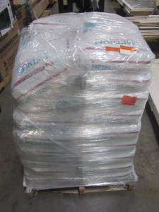 lot 98 image: Entire Pallet - Sheetrock40 lb. QT Medium Poly Ceiling Spray Texture Bag 540795032