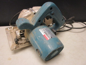 MAKITA 4 CIRCULAR SAW