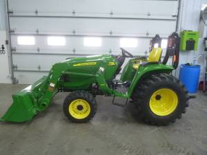 2015 John Deere 3038E 4WD Tractor