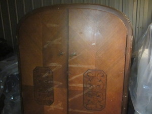 lot 115 image: MCM Wardrobe