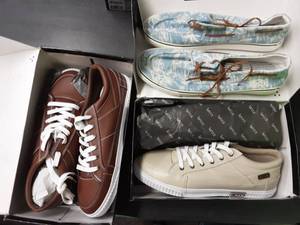 2 Pr. Mens Sz. 15, 1 Pr. Blue Sz. 13