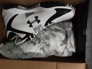 Under Armour Cleats Sz. 16