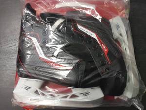 CCM Youth Hockey Skates Sz. 12
