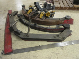 lot 328 image: SQUEEGEE COMPONENTS FOR FLOOR CLEANER