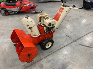 lot 8 image: GILSON 2 STAGE SNOW BLOWER