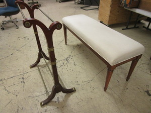 lot 420 image: UPHOLSTERED WOOD BENCH AND DECORATIVE QUILT RACK