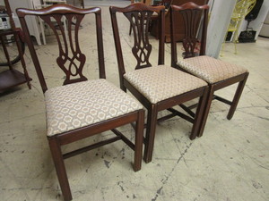 lot 422 image: WOOD DINING CHAIRS