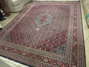 lot 432 image: NAVAB BROS. ORIENTAL WOOL RUG 120 x 95