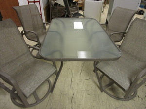 lot 434 image: PATIO TABLE AND CHAIRS