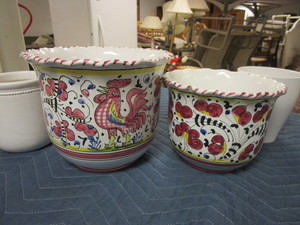 lot 444 image: DECORATIVE PLANT POTS