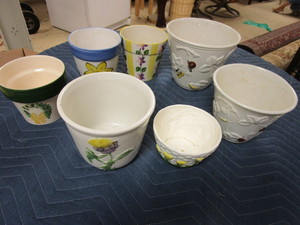 lot 445 image: DECORATIVE PLANT POTS