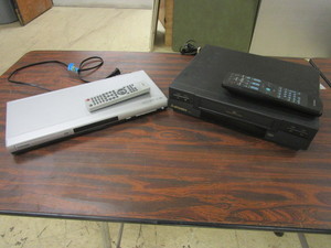 lot 450 image: TOSHIBA DVD PLAYER, MITSUBISHI VIDEO CASSETTE PLAYER