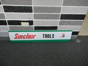 lot 6 image: 3 SINCLAIR GAS PUMPER TOPPER - METAL - MAN CAVE - SEE PICTURES