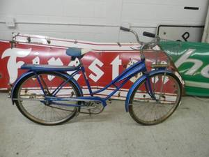 lot 19 image: VINTAGE MURRY CRUISER BICYCLE - COOL BIKE - SEE PICTURES