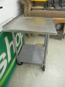 lot 29 image: NSF STAINLESS STEEL PREP TABLE WCASTERS, ONE MISSING - SEE PICTURES