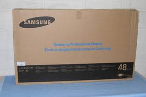 lot 15 image: Samsung DM48E Display Solutions - Thin Bezel Commercial Grade Full HD Smart Signage Monitor