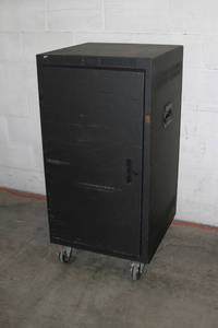 lot 45 image: Middle Atlantic PTRK-21 Professional  Commercial Heavy Duty Audio Video Equipment Rack on Casters with Doors