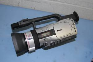 lot 61 image: Parts  Repair Lot of Sony Canon Kodak & Fuji Cameras