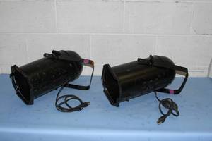 lot 100 image: Pair of Stage  Studio  Theater  Spot Light Spotlights w Standard AC Power Plug & Adjustable Bracket