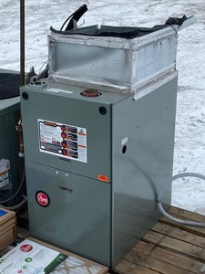 lot 11 image: Rheem Furnace & AC Package