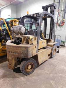 lot 8 image: 7000lb Cat V70E LP Forklift