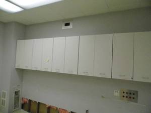 lot 47 image: Cabinets