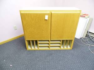 lot 56 image: Cabinets