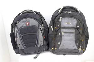 lot 21 image: (2) Targus & Swiss Gear Backpacks
