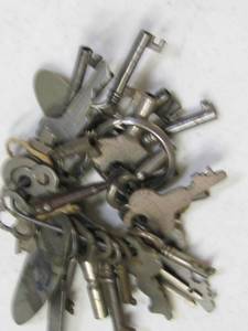 lot 24 image: Vintage Keys