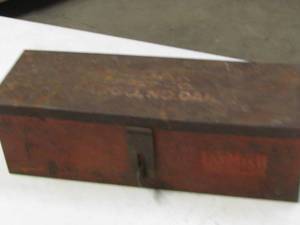 lot 43 image: Vintage Tool Box
