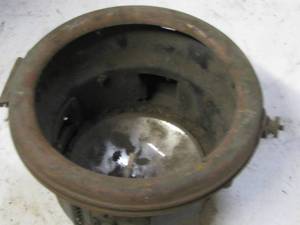 lot 54 image: Ford Headlight