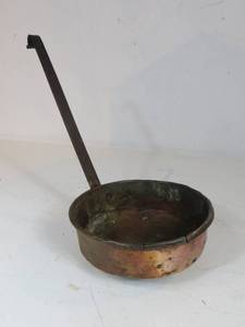lot 39 image: ANTIQUE Copper Cookware