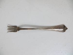 lot 45 image: ANTIQUE Hotel St. Paul Cocktail Fork