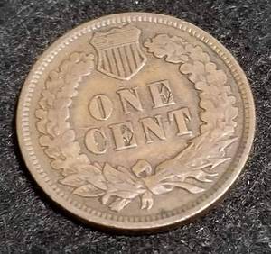1901 INDIAN HEAD CENT VF (in hand looks XF with sharp full liberty)