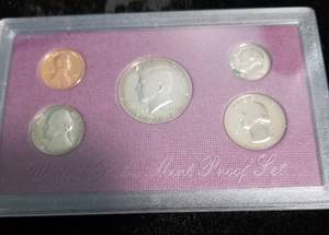 1988 US PROOF SET IN ORIGINAL PACKAGING