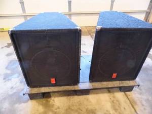 Pair Pevey Speakers