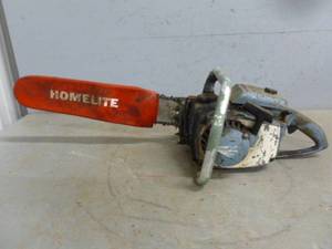 lot 2 image: Vintage Chainsaw