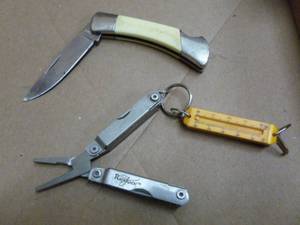 lot 19 image: Collector Knife