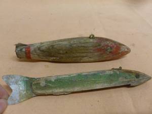 lot 20 image: Vintage Spearing Decoys