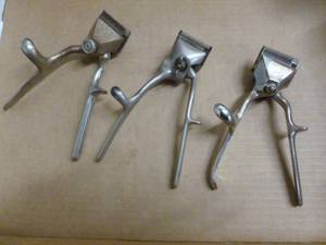 lot 23 image: Vintage Beard Clippers