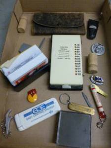 lot 31 image: Vintage Items