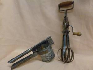 lot 50 image: Vintage Kitchen