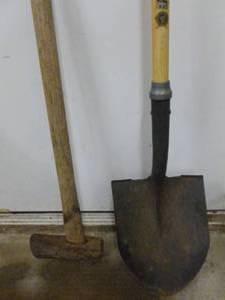 lot 59 image: Sand Shovel