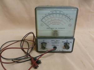 lot 81 image: Vintage Tachometer