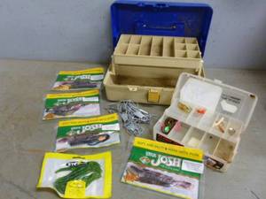 lot 86 image: Fishing Items