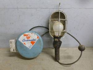 lot 96 image: Trouble Light
